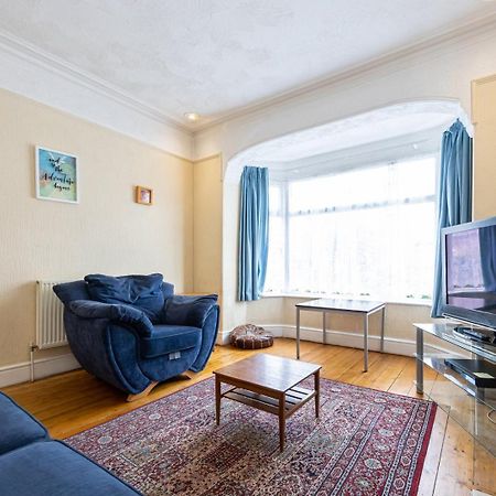 Guestready - Enchanting Life In Gorse Hill Manchester Luaran gambar
