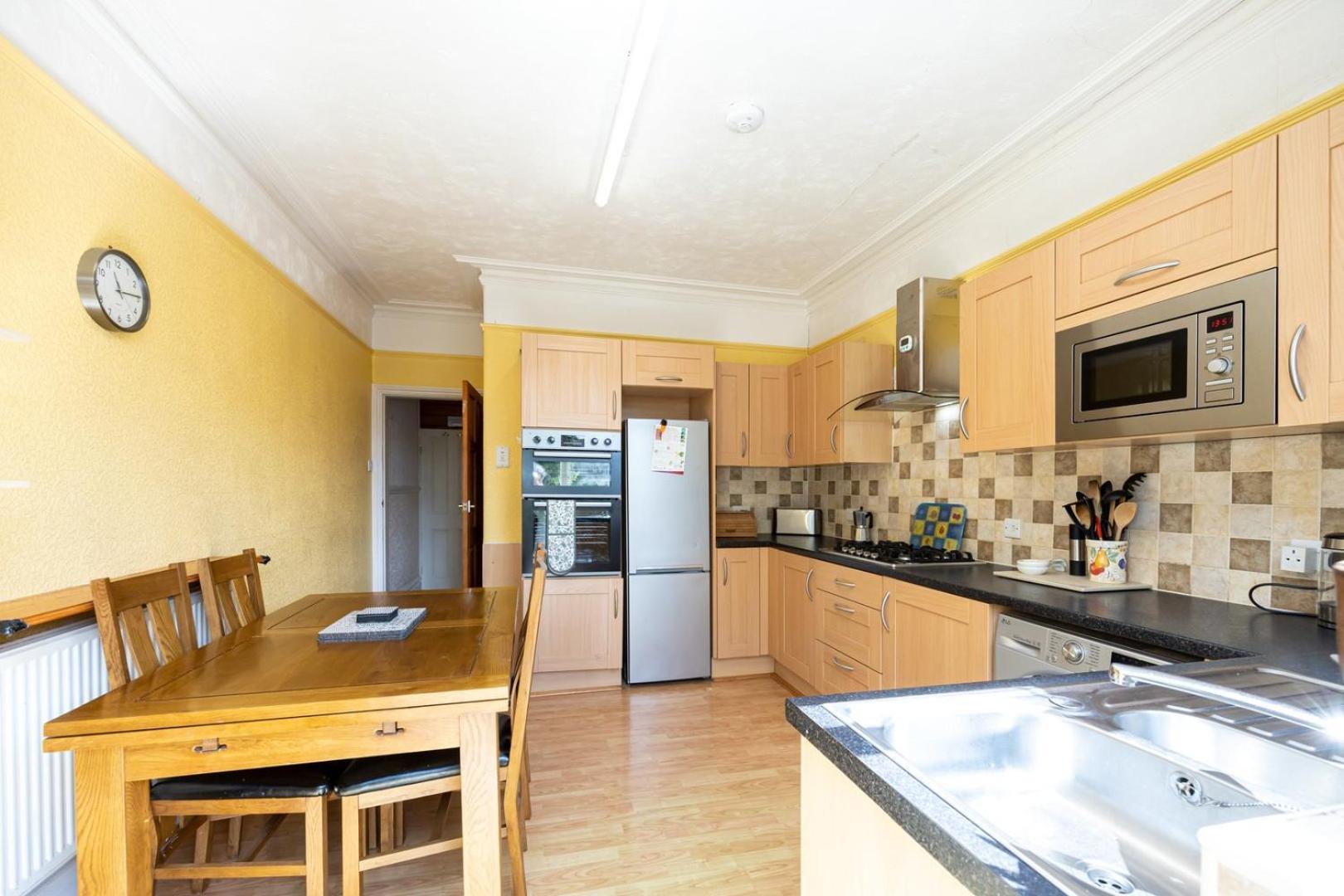 Guestready - Enchanting Life In Gorse Hill Manchester Luaran gambar