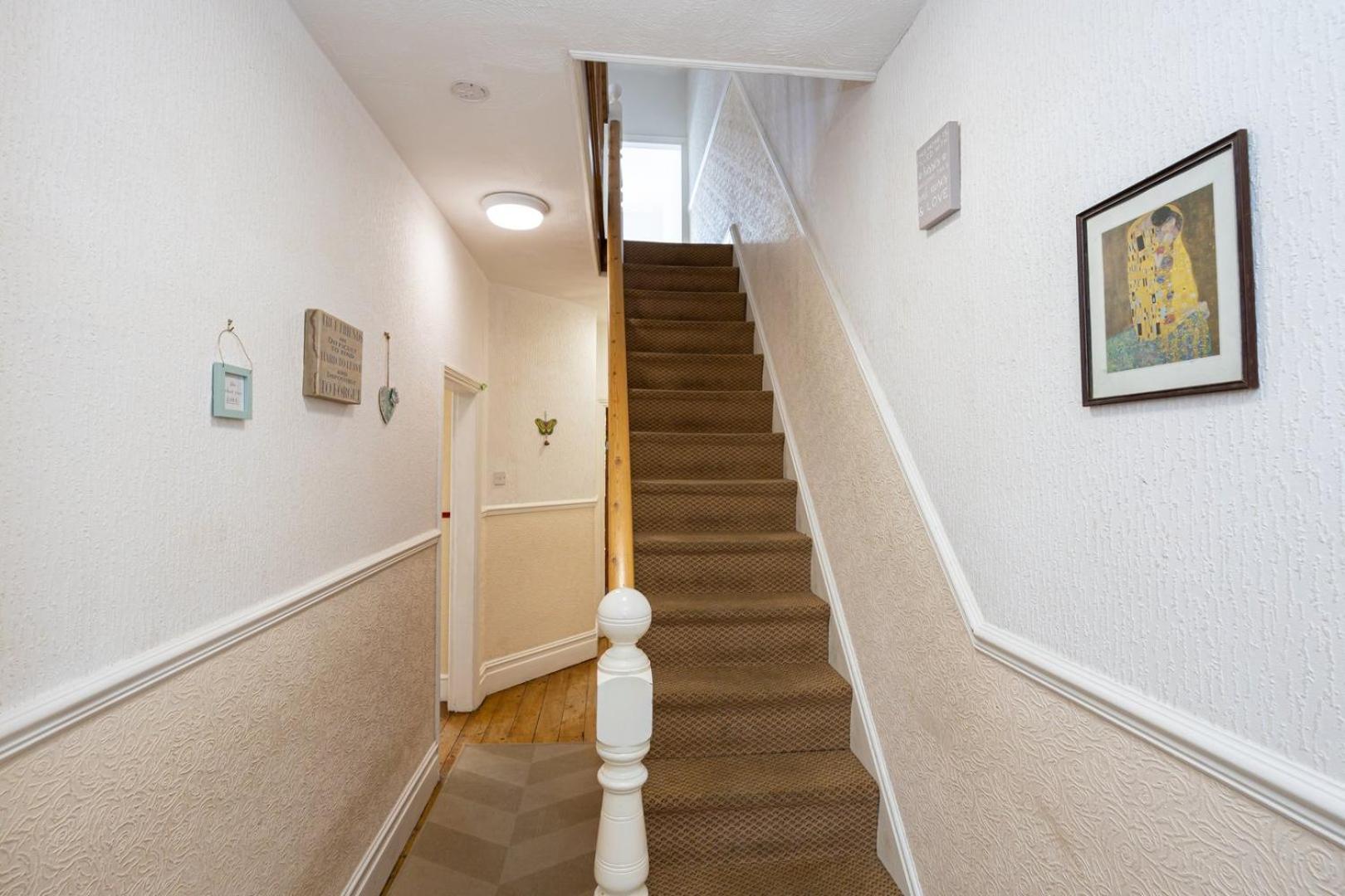 Guestready - Enchanting Life In Gorse Hill Manchester Luaran gambar